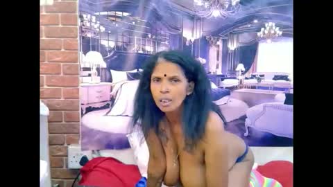 Snapshot of sexyva4u2luv chatting on June 2, 2026, 9:55 am sexyva4u2luv online show from June 2, 2026, 9:55 am