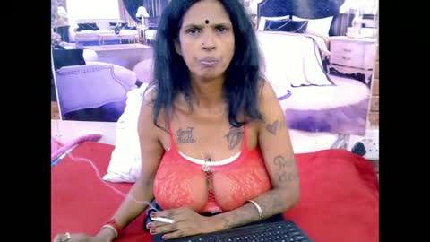 Snapshot of sexyva4u2luv chatting on June 14, 2026, 5:53 am sexyva4u2luv online show from June 14, 2026, 5:53 am