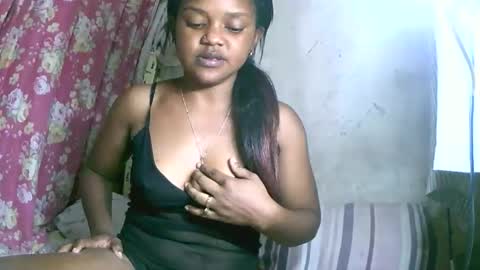 Snapshot of sexywoman1230760 chatting on December 17, 2025, 5:30 pm sexywoman1230760 online show from December 17, 2025, 5:30 pm