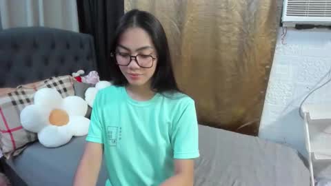 Xenaaa online show from October 2, 2025, 11:28 am