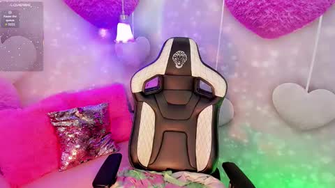 KATY  online show from February 10, 2026, 11:58 am