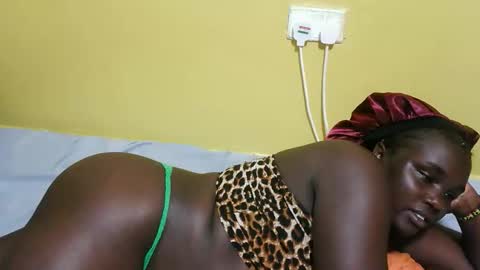 Zella online show from April 26, 2026, 4:59 pm