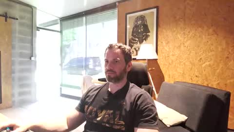 Snapshot of shad0w_hunter chatting on April 9, 2026, 1:27 pm shad0w_hunter online show from April 9, 2026, 1:27 pm