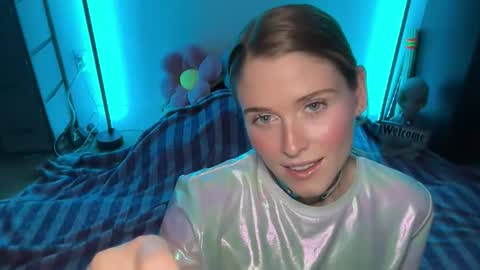 Snapshot of shadebabe chatting on November 16, 2025, 8:42 am shadebabe online show from November 16, 2025, 8:42 am