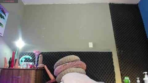 Snapshot of shadia_squirt chatting on June 13, 2026, 7:23 pm shadia online show from June 13, 2026, 7:23 pm