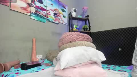 Snapshot of shadia_squirt chatting on June 30, 2026, 2:45 am shadia online show from June 30, 2026, 2:45 am