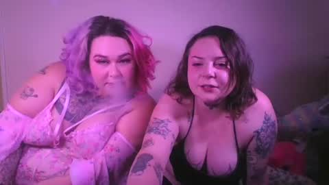 Snapshot of shadow_bambi chatting on August 7, 2026, 7:10 am Shadow Bambi online show from August 7, 2026, 7:10 am