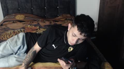 Snapshot of shadow_men_ chatting on April 10, 2026, 5:01 am james online show from April 10, 2026, 5:01 am