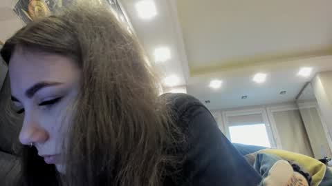 shadow_raffi online show from December 22, 2024, 11:22 am