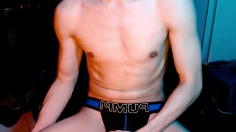 shadowfriend30 online show from December 6, 2024, 7:43 am