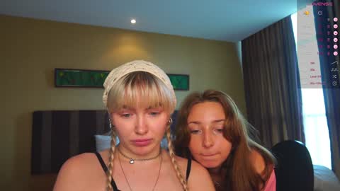 Snapshot of shadowladyyy chatting on December 8, 2024, 6:11 am Sindy and Nancy Next stream 1 December online show from December 8, 2024, 6:11 am