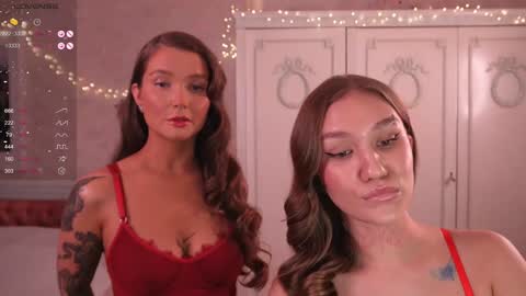 Snapshot of shadowladyyy chatting on December 25, 2024, 4:00 pm Sindy and Nancy Next stream 1 December online show from December 25, 2024, 4:00 pm