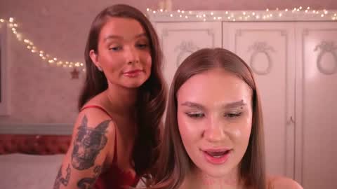 Snapshot of shadowladyyy chatting on January 5, 2025, 4:48 pm Sindy and Nancy Next stream 1 December online show from January 5, 2025, 4:48 pm