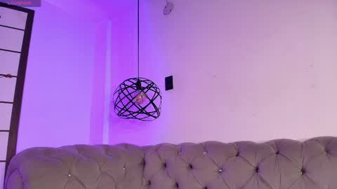 Snapshot of shadowlune chatting on May 24, 2026, 8:14 pm shadowlune online show from May 24, 2026, 8:14 pm