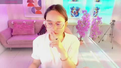 Snapshot of shady_bug chatting on May 10, 2026, 12:21 pm Shady online show from May 10, 2026, 12:21 pm