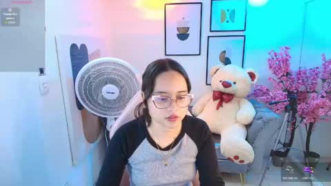 Snapshot of shady_bug chatting on May 25, 2026, 6:58 pm Shady online show from May 25, 2026, 6:58 pm