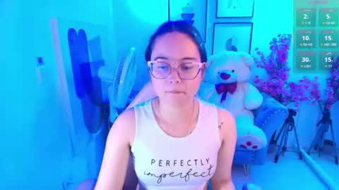 Snapshot of shady_bug chatting on July 4, 2026, 7:53 pm Shady online show from July 4, 2026, 7:53 pm