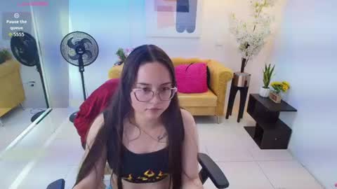 Snapshot of shady_bug chatting on July 21, 2026, 9:06 pm Shady online show from July 21, 2026, 9:06 pm