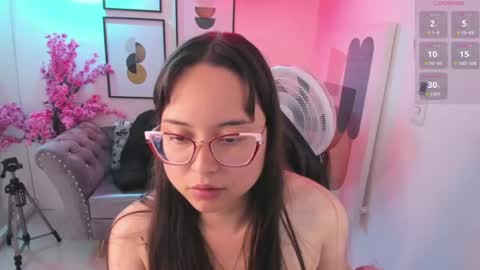 Snapshot of shady_bug chatting on August 1, 2026, 12:32 am Shady online show from August 1, 2026, 12:32 am