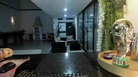 shaidy_scott online show from July 13, 2026, 3:20 am