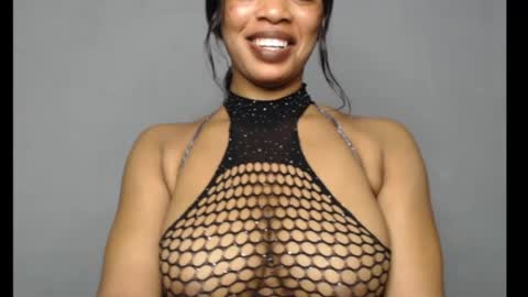 Snapshot of shallie_x chatting on July 10, 2026, 3:25 pm ESTHER online show from July 10, 2026, 3:25 pm