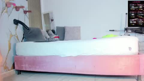 shalomexotic online show from September 20, 2025, 12:06 pm