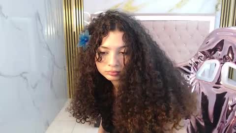 Snapshot of shalon_diaz_sub chatting on January 14, 2025, 4:08 pm Shalon online show from January 14, 2025, 4:08 pm