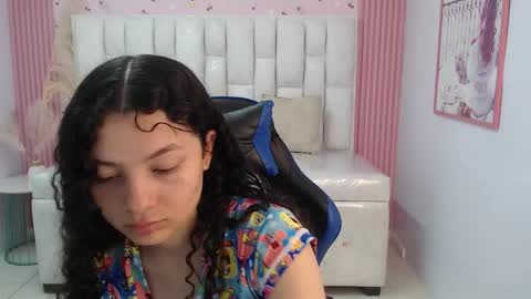Snapshot of shalon_diaz_sub chatting on October 28, 2025, 1:14 pm Shalon online show from October 28, 2025, 1:14 pm
