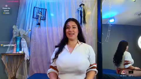 Snapshot of shalyn_lux chatting on October 23, 2025, 3:28 am shalyn_lux online show from October 23, 2025, 3:28 am