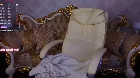 Snapshot of shame_lesss chatting on July 14, 2026, 10:32 am Lessi online show from July 14, 2026, 10:32 am