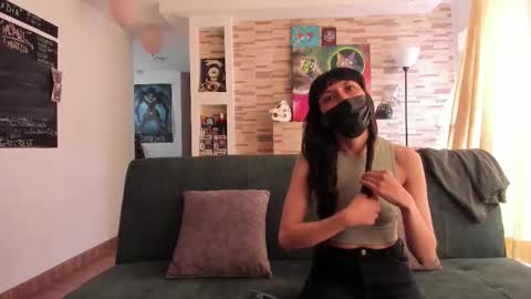 Snapshot of shamelesss_ chatting on September 8, 2025, 5:45 pm shamelesss_ online show from September 8, 2025, 5:45 pm