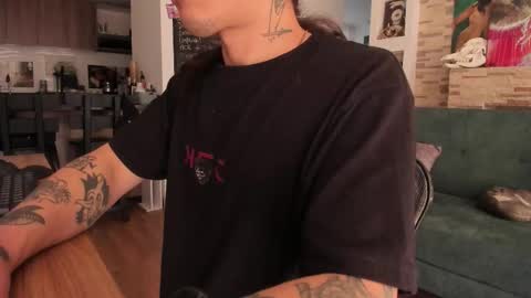 Snapshot of shamelesss_ chatting on October 6, 2025, 7:44 pm shamelesss_ online show from October 6, 2025, 7:44 pm