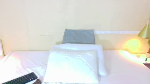 Snapshot of shamira_moore chatting on November 4, 2025, 11:37 pm Catalina online show from November 4, 2025, 11:37 pm