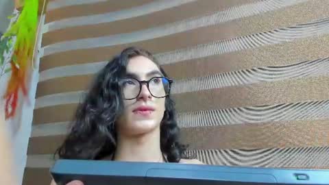 shammy_rosse online show from June 28, 2026, 12:49 am