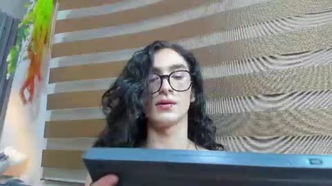 shammy_rosse online show from July 10, 2026, 4:17 am