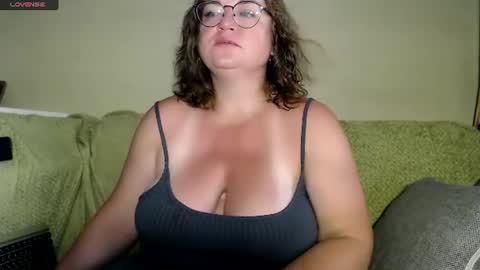 shamrock_069 online show from July 19, 2026, 11:52 pm