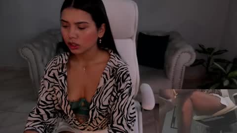 onlyfans shanabellucy online show from February 26, 2025, 7:16 pm