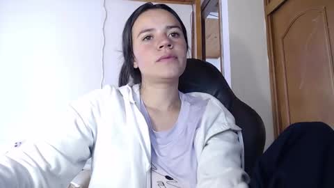 shanel_lozano online show from September 14, 2025, 5:12 pm