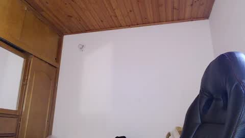 Snapshot of shanel_lozano chatting on June 17, 2026, 7:37 pm shanel_lozano online show from June 17, 2026, 7:37 pm