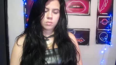 Snapshot of shanellmoore chatting on March 7, 2025, 9:38 pm Shanell Moore online show from March 7, 2025, 9:38 pm