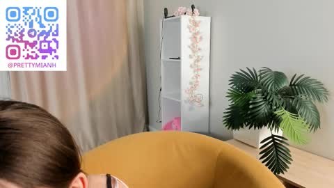 me name is Mia online show from March 4, 2026, 7:20 pm