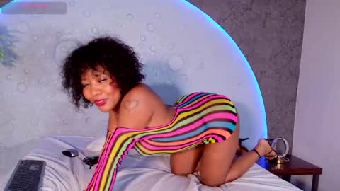 Snapshot of shanelsmiith chatting on May 15, 2026, 10:17 pm Shanel online show from May 15, 2026, 10:17 pm