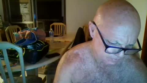 Snapshot of shaneo781570 chatting on March 31, 2026, 6:19 pm shaneo781570 online show from March 31, 2026, 6:19 pm