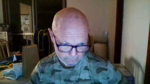 Snapshot of shaneo781570 chatting on April 26, 2026, 5:10 pm shaneo781570 online show from April 26, 2026, 5:10 pm