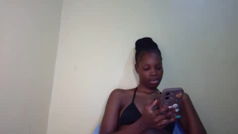 Snapshot of shania_sleigh chatting on February 14, 2025, 7:12 pm shania_sleigh online show from February 14, 2025, 7:12 pm