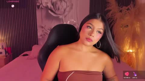 Snapshot of shaniadaniels chatting on June 1, 2026, 9:49 pm ShaniaDaniels online show from June 1, 2026, 9:49 pm