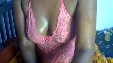 Snapshot of shanizzz chatting on June 13, 2026, 2:59 pm shanizz online show from June 13, 2026, 2:59 pm