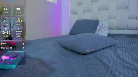 Snapshot of shannakendall chatting on September 24, 2025, 2:31 pm Shana online show from September 24, 2025, 2:31 pm