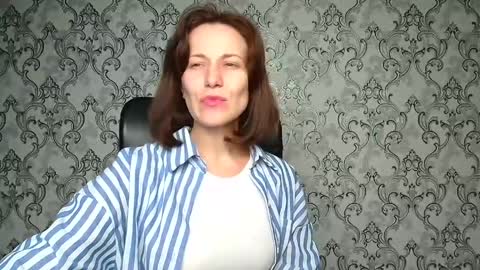 Snapshot of shannen_sweet chatting on November 27, 2025, 6:10 pm Shannen online show from November 27, 2025, 6:10 pm