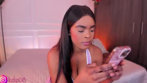 Snapshot of shannol_ryan chatting on October 27, 2025, 1:09 am Shannol online show from October 27, 2025, 1:09 am